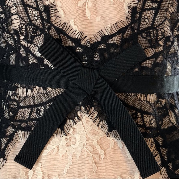 Loft Cinched waist lace top with a bow - Picture 6 of 6